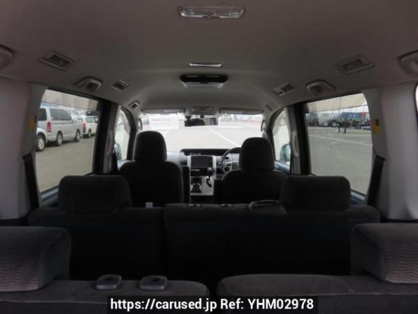 Used 2010 AT toyota noah ZRR70G Image[22]