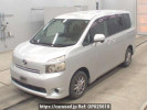 Toyota Voxy ZRR75G