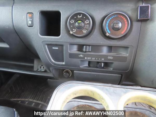 Used 2006 AT toyota regiusace-van KDH200V Image[25]