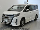 Toyota Noah ZWR80W