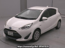 Toyota Aqua NHP10