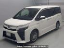 Toyota Voxy ZWR80W