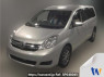 Used 2015 AT toyota isis ZGM15G Image[0]