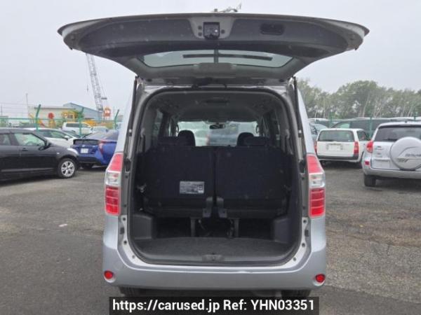 Used 2009 AT toyota noah ZRR75G Image[8]