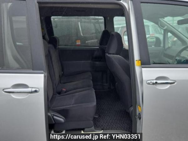 Used 2009 AT toyota noah ZRR75G Image[15]