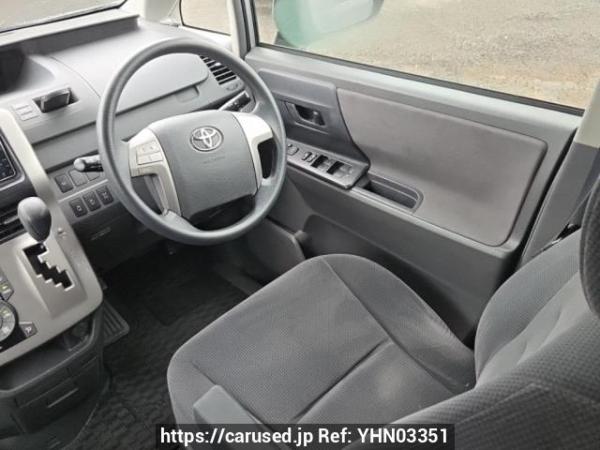 Used 2009 AT toyota noah ZRR75G Image[19]