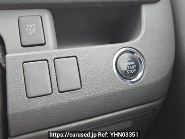 Used 2009 AT toyota noah ZRR75G Image[26]