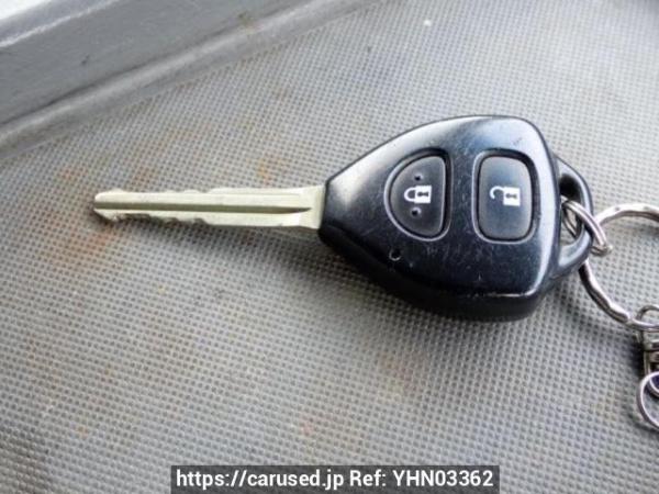 Used 2006 AT toyota regiusace-van KDH205V Image[28]