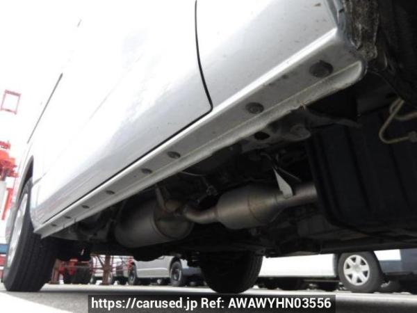 Used 2006 AT toyota regiusace-van KDH205V Image[28]