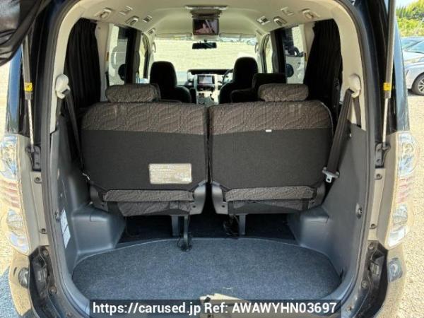 Used 2010 AT toyota voxy ZRR70W Image[6]
