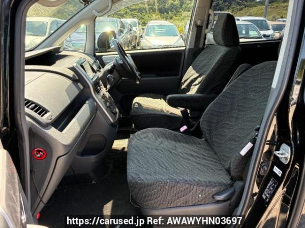 Used 2010 AT toyota voxy ZRR70W Image[10]