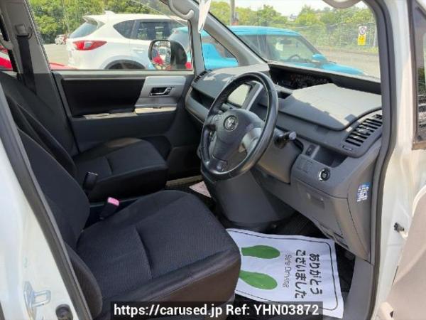 Used 2009 AT toyota voxy ZRR70W Image[11]