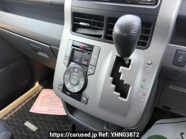 Used 2009 AT toyota voxy ZRR70W Image[13]