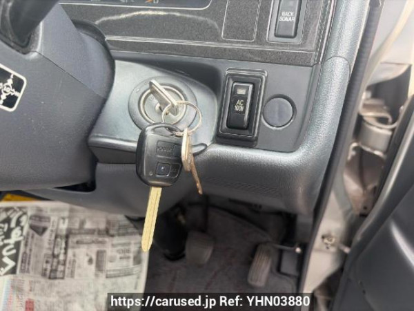 Used 2004 AT toyota hiace-van TRH112V Image[14]
