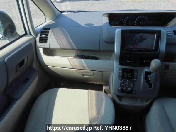 Used 2008 AT toyota noah ZRR70G Image[24]