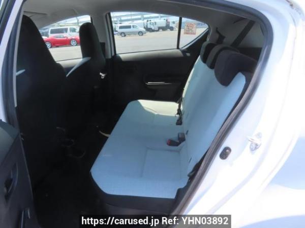 Used 2017 AT toyota aqua NHP10 Image[14]