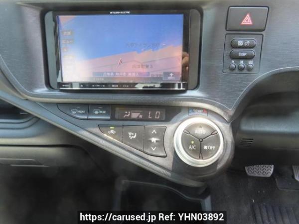 Used 2017 AT toyota aqua NHP10 Image[19]