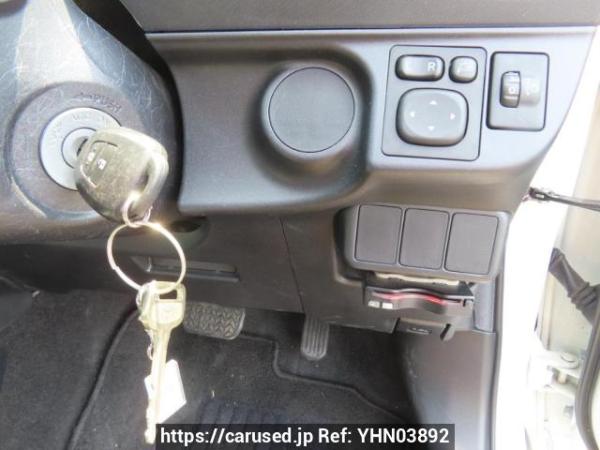 Used 2017 AT toyota aqua NHP10 Image[23]