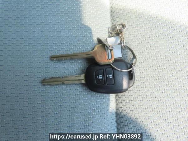 Used 2017 AT toyota aqua NHP10 Image[25]