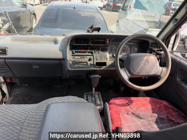 Used 2000 AT toyota regiusace-van RZH102V Image[12]