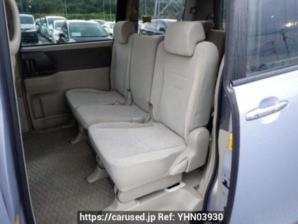 Used 2010 AT toyota noah ZRR75G Image[15]