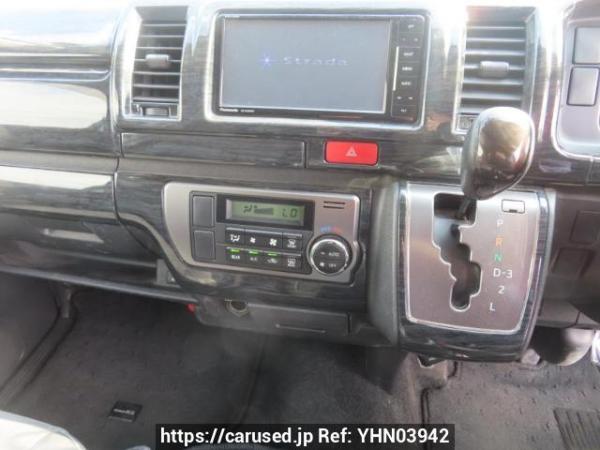 Used 2017 AT toyota regiusace-van KDH201V Image[24]