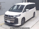 Toyota Noah MZRA90W