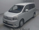 Toyota Voxy ZRR70G