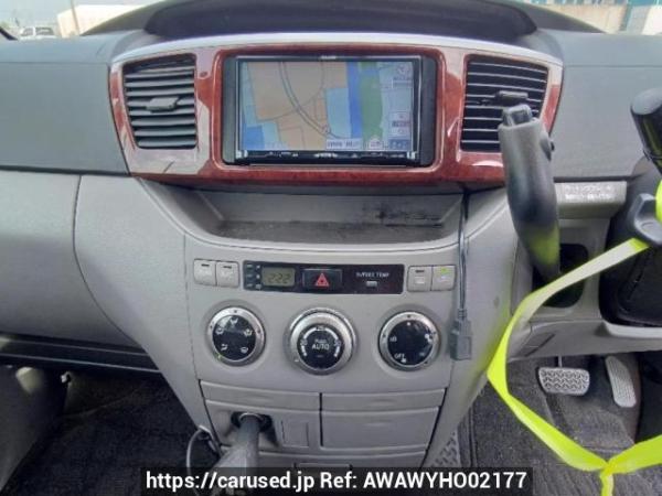 Used 2004 AT toyota noah AZR60G Image[18]