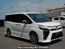 Toyota Voxy ZWR80W