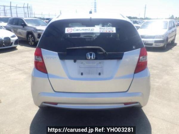 Used 2011 AT honda fit GE6 Image[5]