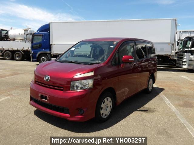 Buy Used 2008 Toyota Voxy ZRR70G (YHO03297) - Carused.jp