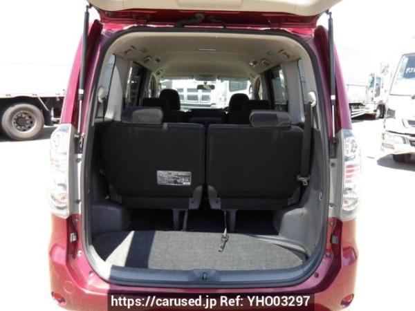 Used 2008 AT toyota voxy ZRR70G Image[8]