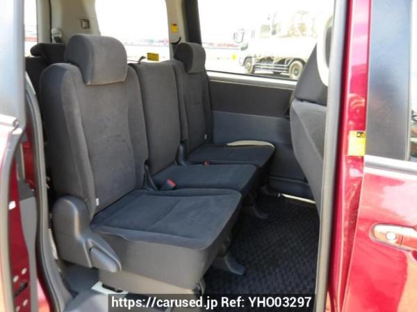 Used 2008 AT toyota voxy ZRR70G Image[15]