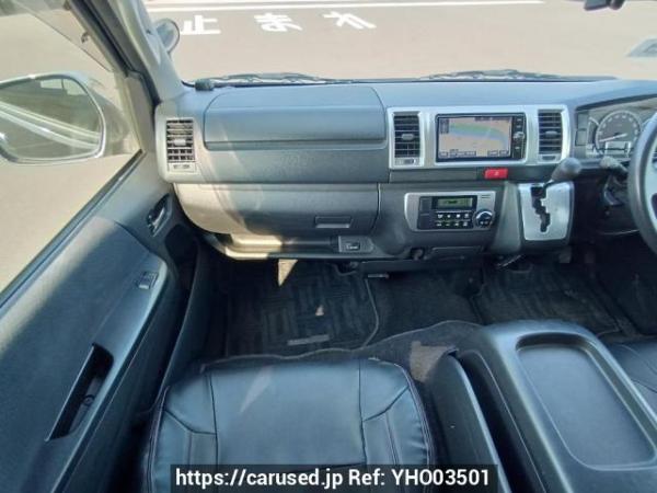 Used 2017 AT toyota regiusace-van KDH201V Image[17]