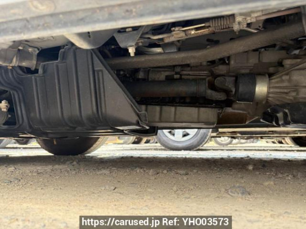 Used 2005 AT toyota regiusace-van KDH205V Image[21]