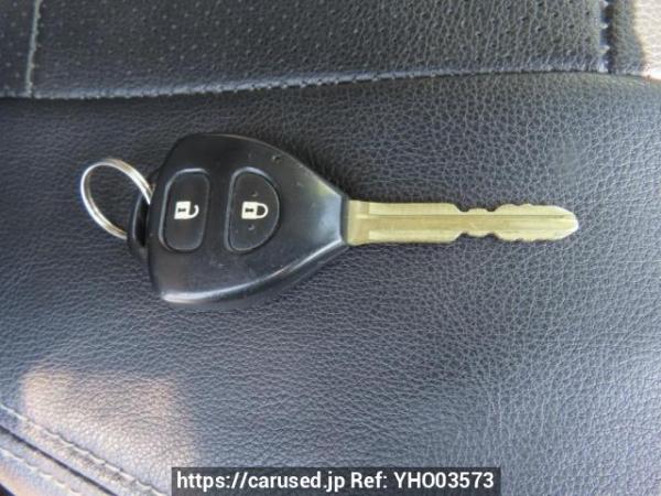 Used 2005 AT toyota regiusace-van KDH205V Image[31]