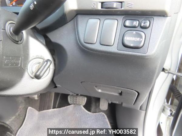 Used 2004 AT toyota wish ZNE10G Image[30]