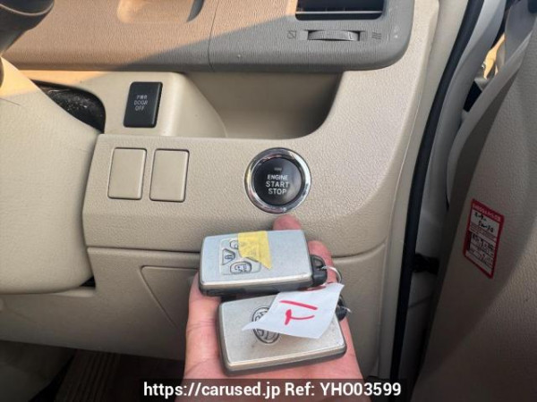 Used 2009 AT toyota noah ZRR70W Image[16]