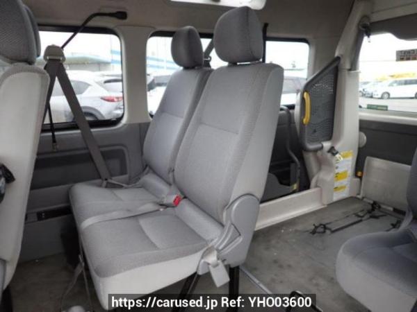 Used 2005 AT toyota regiusace-van TRH200K Image[15]