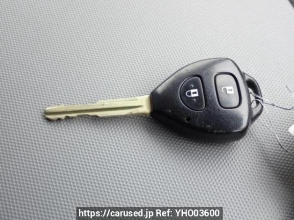 Used 2005 AT toyota regiusace-van TRH200K Image[28]