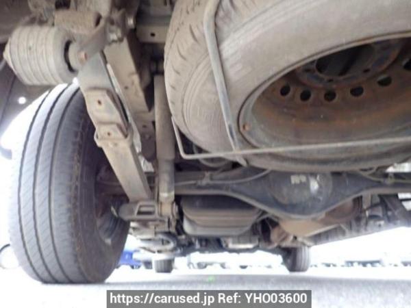 Used 2005 AT toyota regiusace-van TRH200K Image[35]