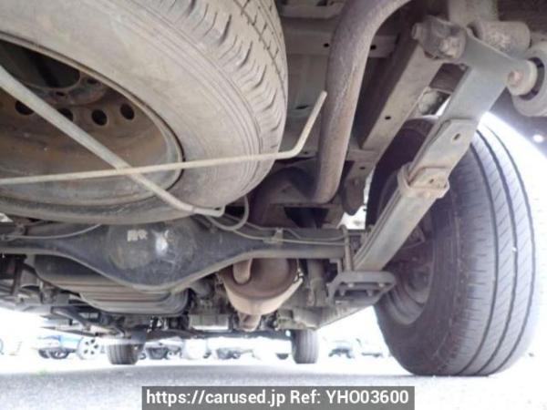Used 2005 AT toyota regiusace-van TRH200K Image[36]