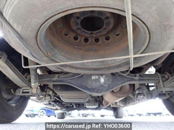 Used 2005 AT toyota regiusace-van TRH200K Image[37]