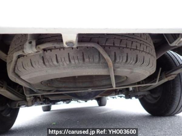 Used 2005 AT toyota regiusace-van TRH200K Image[38]