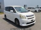 Toyota Noah ZRR70W