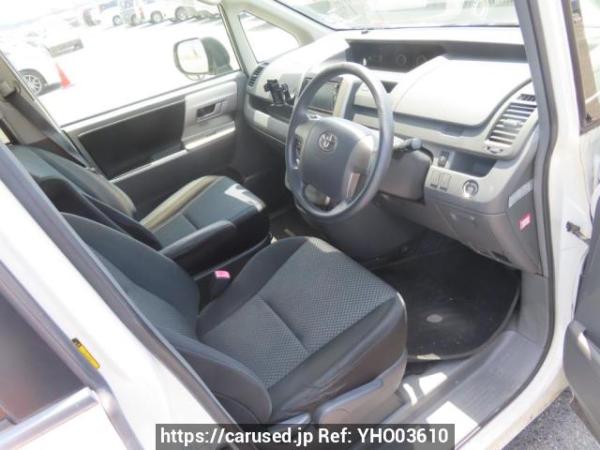 Used 2008 AT toyota noah ZRR70W Image[12]