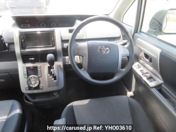 Used 2008 AT toyota noah ZRR70W Image[24]