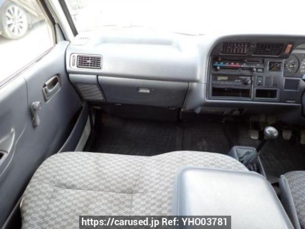 Used 2004 MT toyota hiace-van TRH112V Image[16]