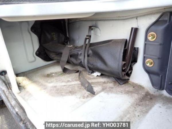 Used 2004 MT toyota hiace-van TRH112V Image[34]